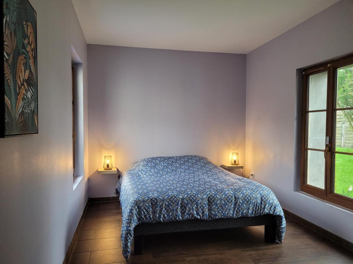 Un Nid Pour La Nuit Villa Bransles Екстериор снимка